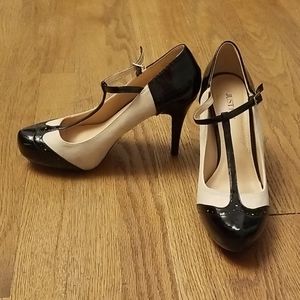 JustFab Platform Wingtip Pumps